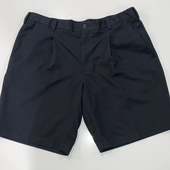 Nike Other - Nike Golf Fit Dry Men’s Shorts Size 40 Black Pleated‎